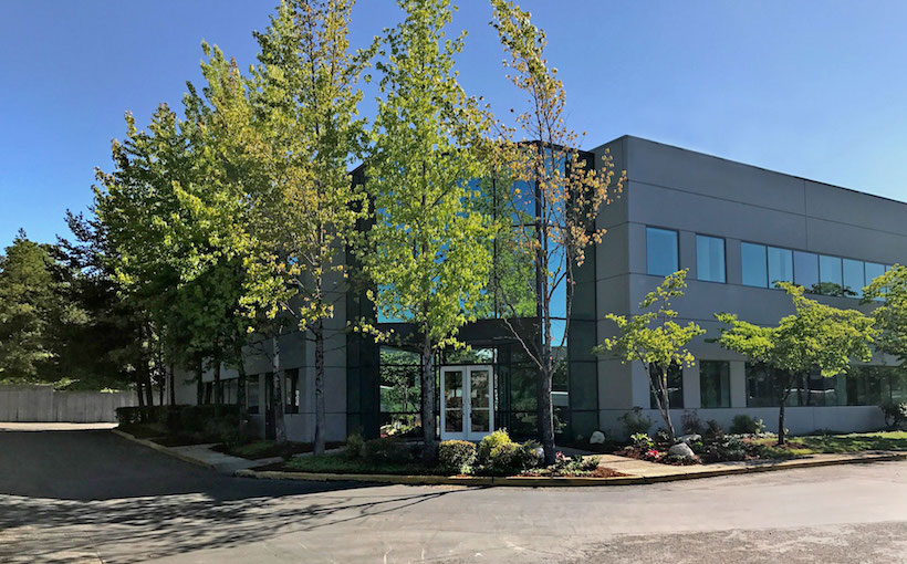 west_18465-68th-St_building1_redmond.jpg