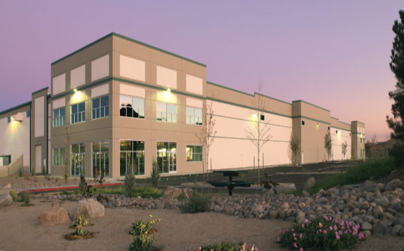 west_LogistiCenter-at-395-Phase-2-Building-1Dusk.jpg