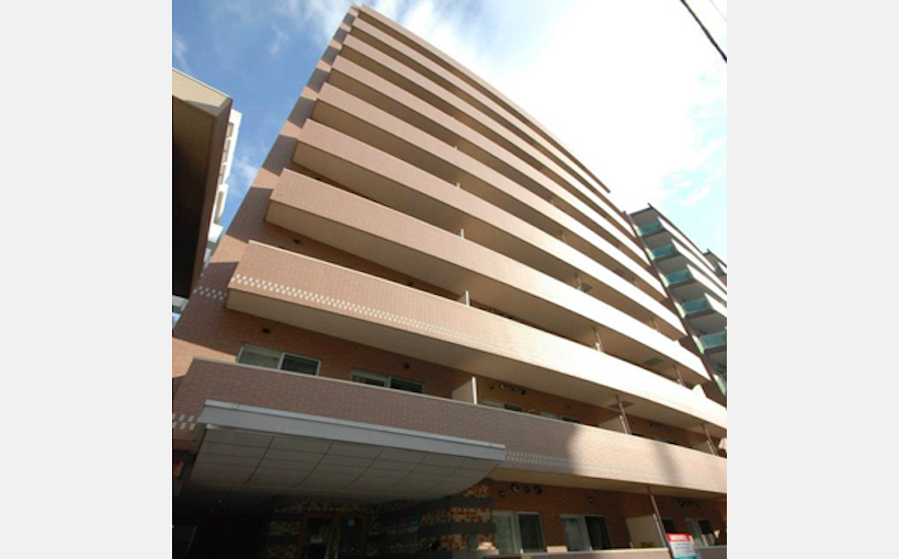 CBRE Global Investors, Universal-Investment Acquire 39-Property Portfolio for BVK