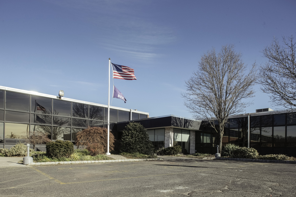 700-Blair-Rd-Carteret-NJ.jpg