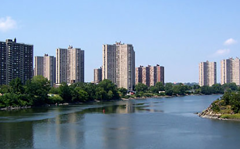 Bronx-Co-op_City_Hutch_River-Connect-Media-820×510