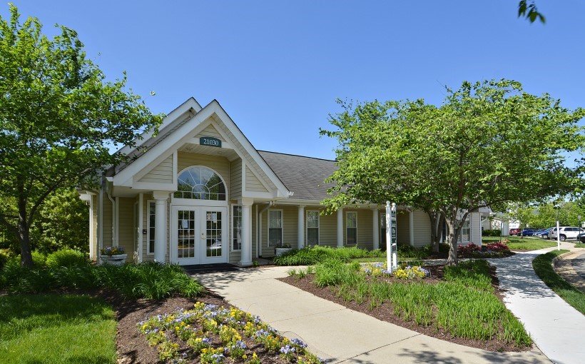Connect-Media-Ashburn-Exterior-DC.jpg