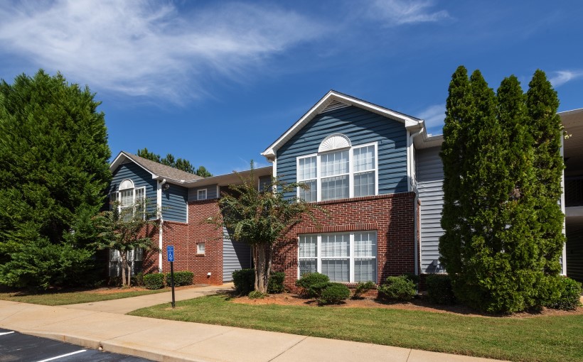 CushWake Brokers $68M Sale of Southeast MF Portfolio