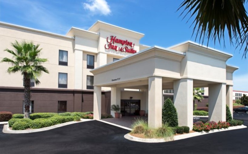 Connect-Media-hamptoninnpensacola-FLA.jpg