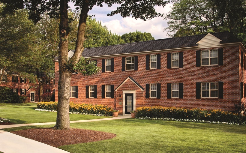 NE_Lantern_Bryn-Mawr-Apartments.jpg