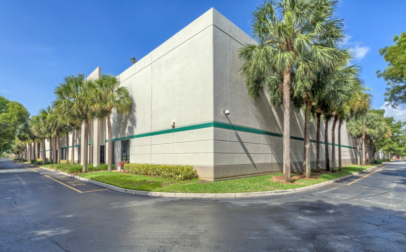 SE_701-nw-33rd-street-pompano-beach.jpg