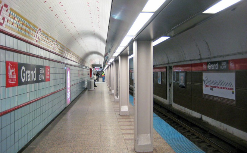 ch-CTA-Blue-Line-Grand-station.jpg