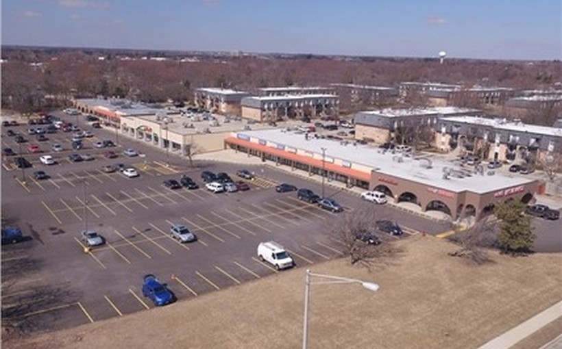 ch_1160-1220-E-Dundee-Palatine-IL.jpg
