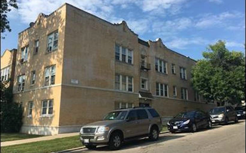 ch_1654-N-Merrimac-Chicago.jpg