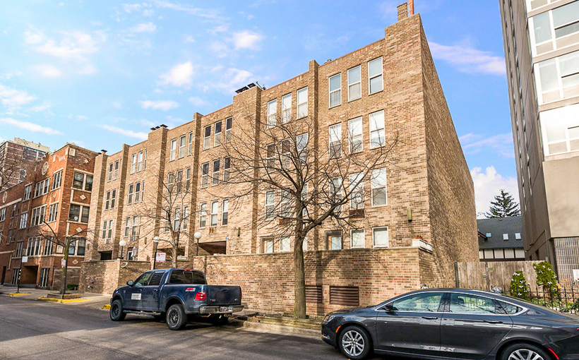 ch_744-W.-Gordon-Terrace_Chicago.jpg