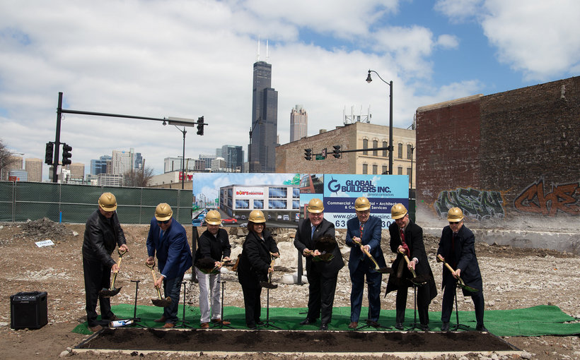 ch_BobsGroundbreaking-Roosevelt-Road.jpg