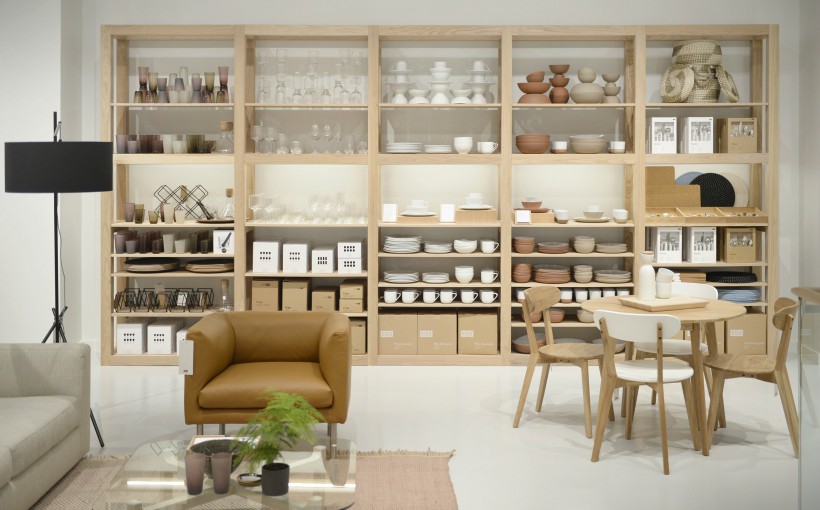 ch_EQ3-Downtown-store.jpg
