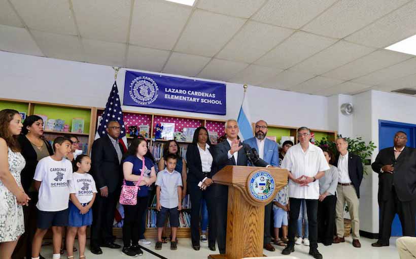 ch_Emanuel-announced-1B-school-capital-investment.jpg