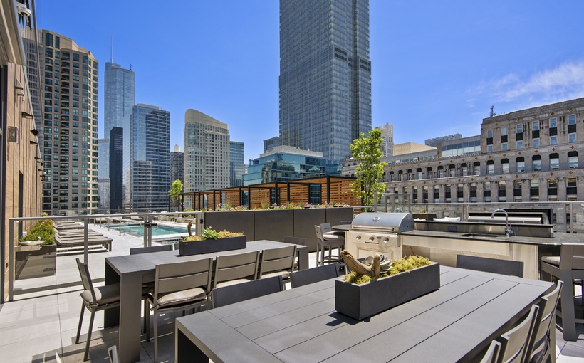 ch_HUBBARD221_RoofDeckandPool.jpg