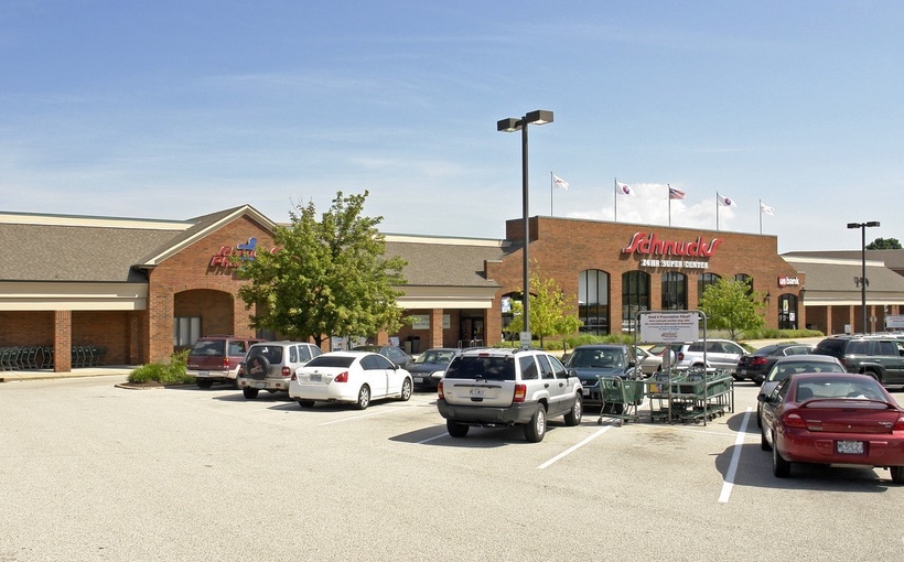ch_Hilltop-Village-shopping-center-Chesterfield-MO.jpg