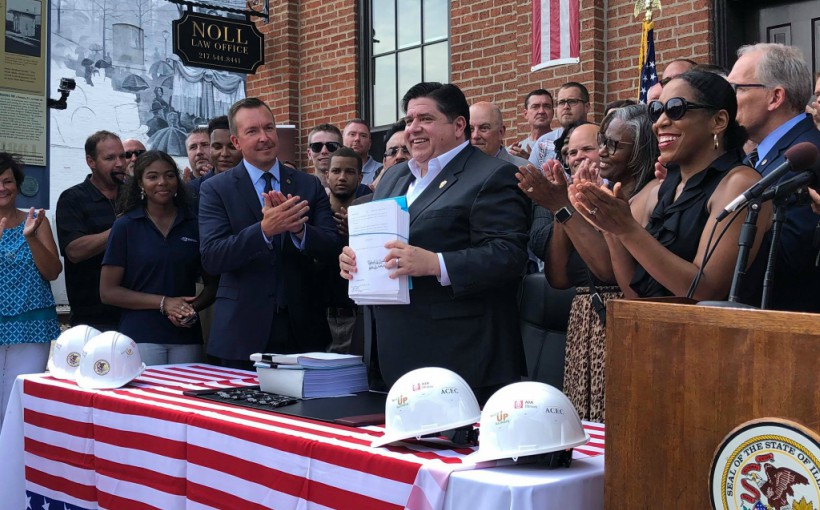 Pritzker Signs Bills Enacting Casino Expansion, $45B Capital Plan