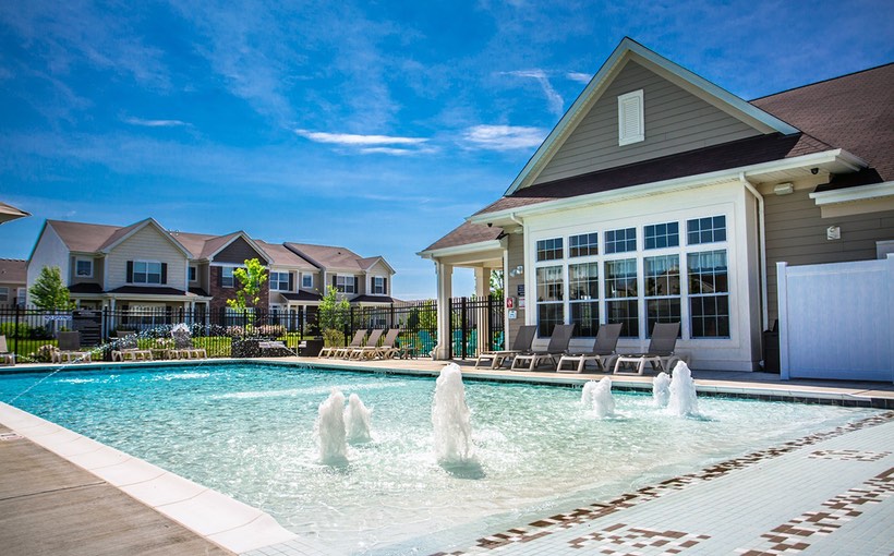 ch_Randall-Highlands-Pool-and-Clubhouse.jpg