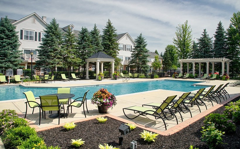 ch_River-Run-Apartments-Naperville.jpg