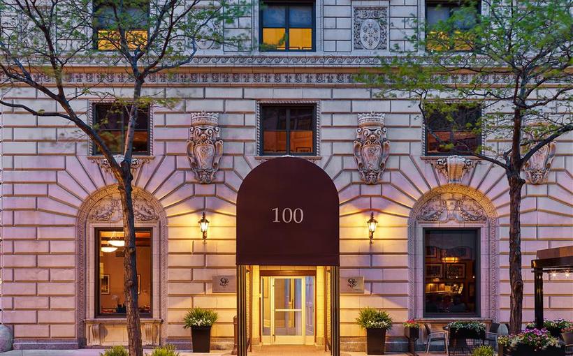 ch_Tremont-Chicago-Hotel.jpg