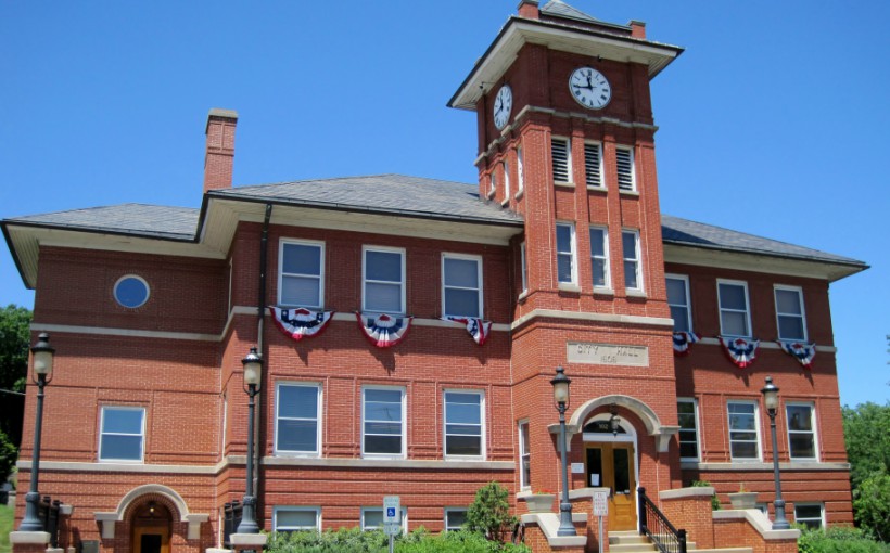ch_West_Dundee_Village_Hall.jpg