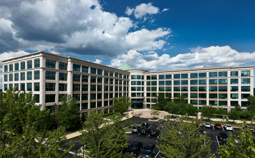 ch_Woodfield-Preserve-Office-Center-Schaumburg.png