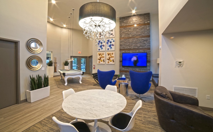 ch_the-rockland-lawrence-kansas-student-living.jpg