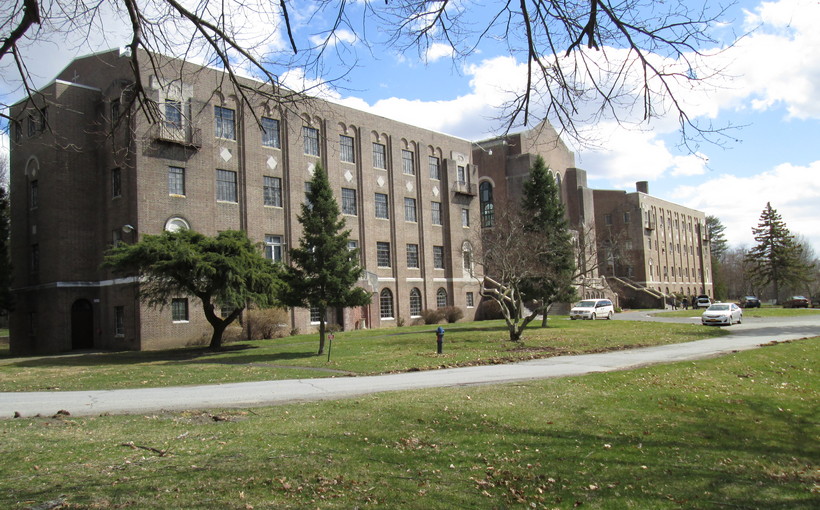 ny_30-Seminary-Dr-Barrytown-New-York.jpg