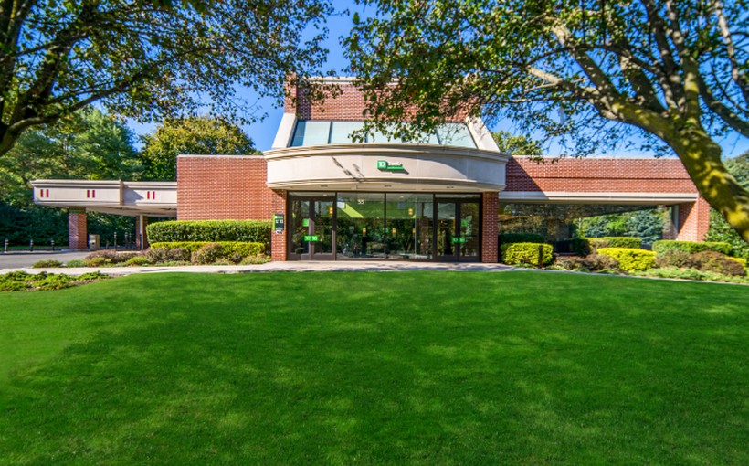 ny_55-boston-post-road-darien-CT.jpg