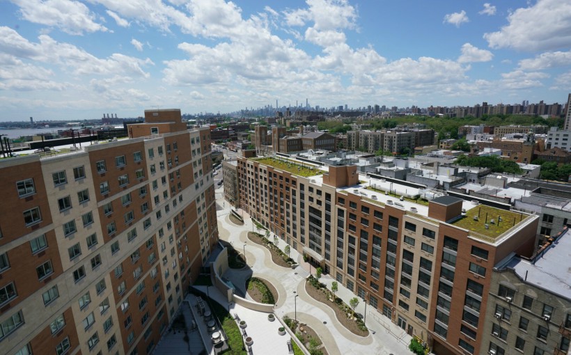 ny_Crossroads-Plaza-RooftopView.jpg