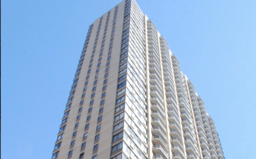 ny_Ritz-Plaza-apartments-Midtown.png