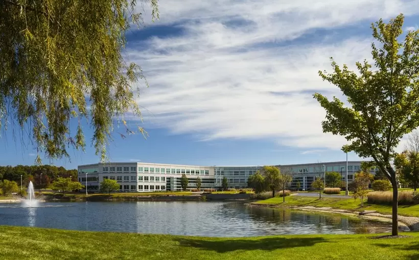Chicago Bannockburn Corporate Center