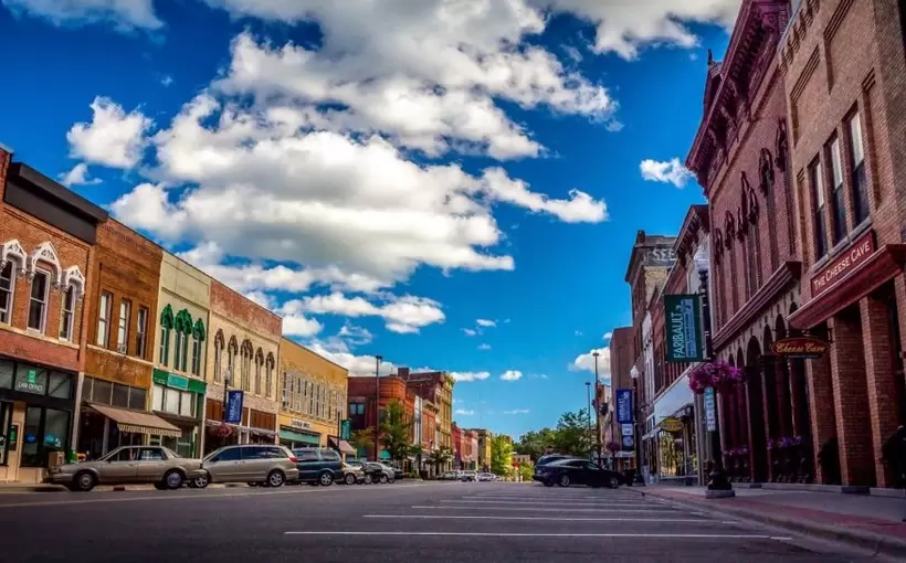 Chicago Downtown Faribault MN image courtesyof Faribault Area Chamber of Commerce & Tourism