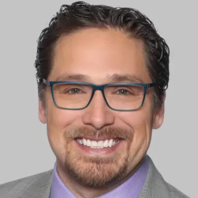 Clay Akiwenzie