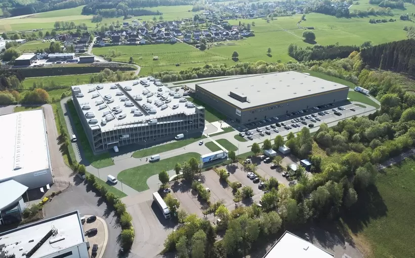 Amaazon warehouse Wenden Germany
