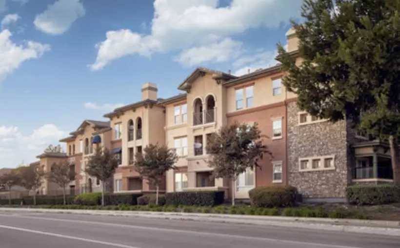 IE Victoria Arbors Apartments