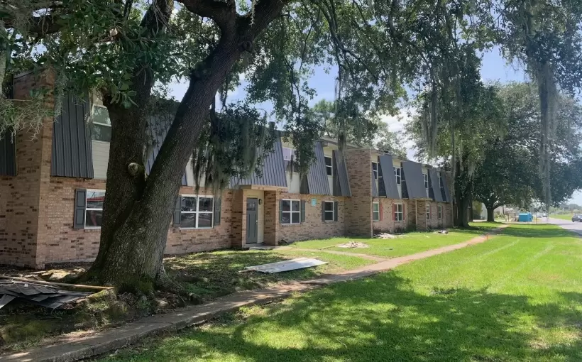 Renaissance Oaks