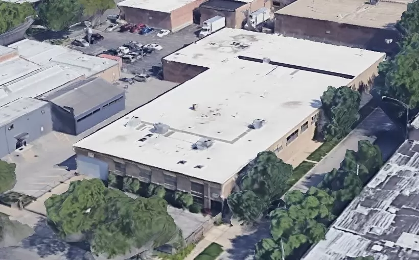 Chicago 300 N. Oakley Chicago Diamond Realty Holdings