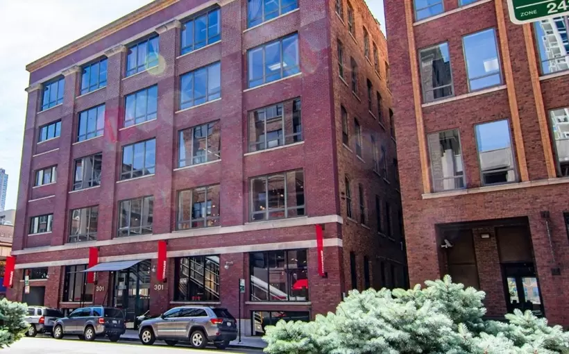 720 N Franklin office building River North Chicago North Wells Capital