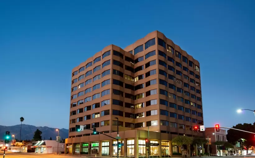 2 N Lake Pasadena