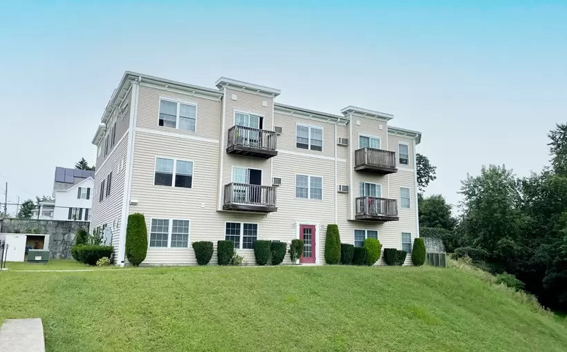 Peters River Residences apartments Woonsocket Rhode Island