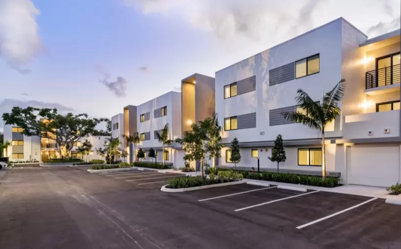 Connect-Lineo-Palm-Aire-FLA