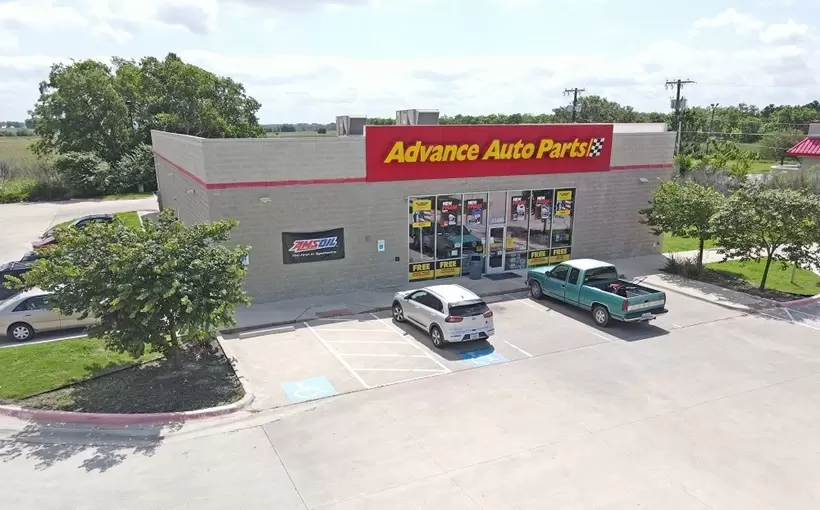 Advance Auto Parts store exterior Taylor TX Boulder Group