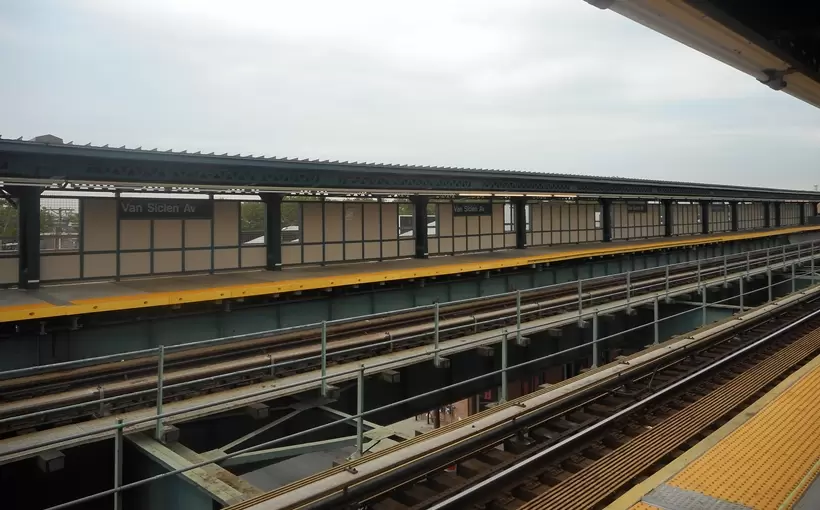 Van Siclen Avenue subway station Cypress Hills Brooklyn Photo by DanTD