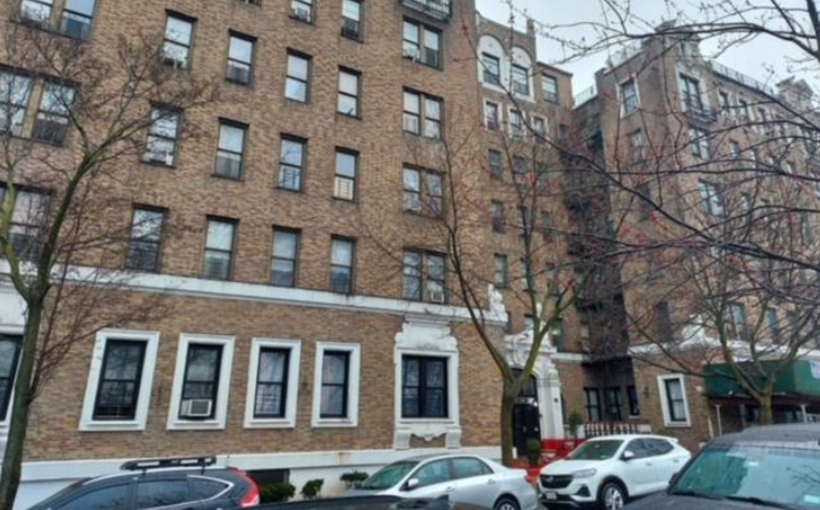 45 East Mosholu Parkway North apartments the Bronx