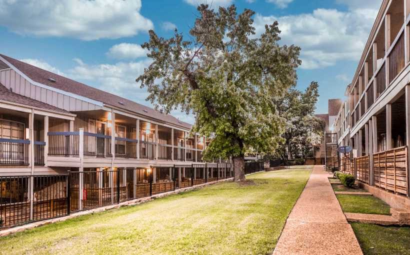 Residences at Lake Highlands