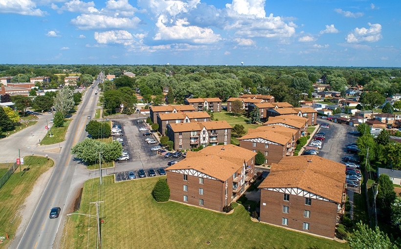 Chicago Alsip apartment complex American Street Capital