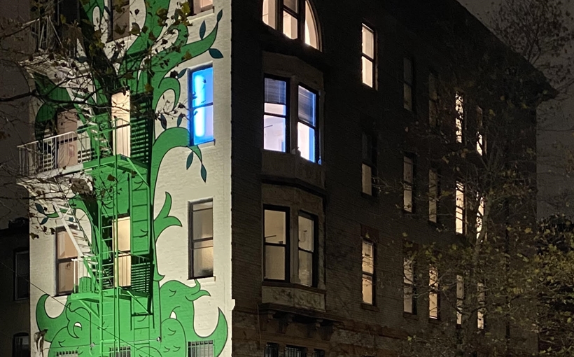 Maison Jefferson 568 Jefferson Avenue Brooklyn Mural Night