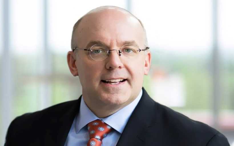 Peter Giles Joins Ladera Capital Partners as Managing Director