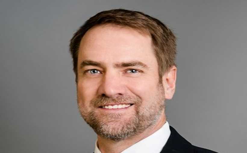 Newmark Names Roger Land as V&A Sr. Director
