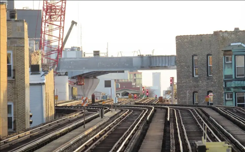 Fluor Corporation and its joint venture partner Walsh Construction Company broke ground Monday to rebuild and straighten a section of Chicago Transit Authority’s (CTA) North Main Line Red and Purple Line track structure